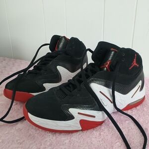 Air Jordan Mens Alpha 3% Hoop Basketball Shoes Black 453850-003 Mid Top 11.5